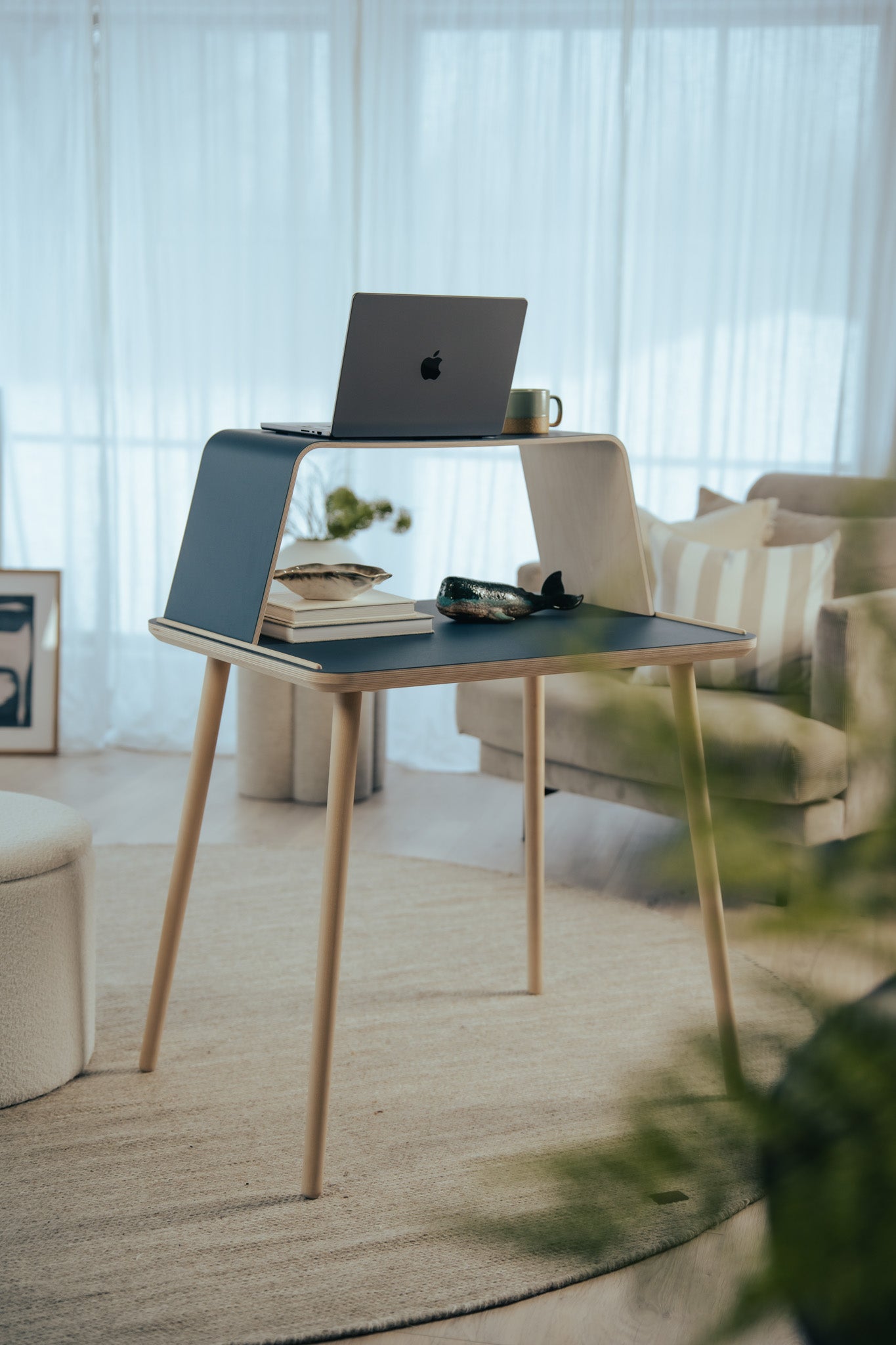 Pop Desk