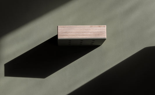 Scrap Pen Stand - pennställ i björkplywood